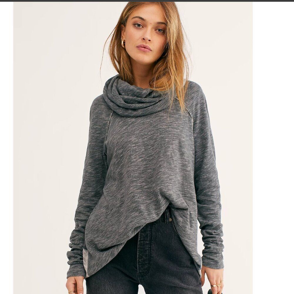 FREE PEOPLE BEACH Cocoon Cowl Pullover Turtleneck Purple Medium 100% Cotton